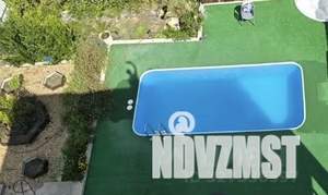 Дом 199м&sup2;, 2-этажный, участок 8 сот.  