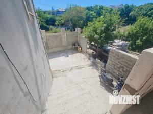 Дом 558м&sup2;, 3-этажный, участок 8 сот.  