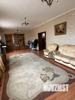 Дом 307м², 3-этажный, участок 7 сот.  