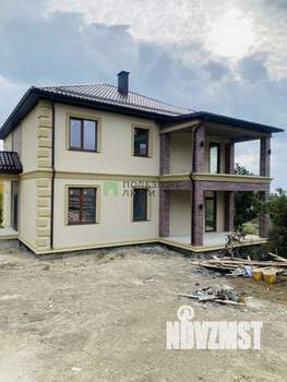 Дом 384м&sup2;, 3-этажный, участок 8 сот.  