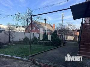 Дом 677м&sup2;, 3-этажный, участок 8 сот.  