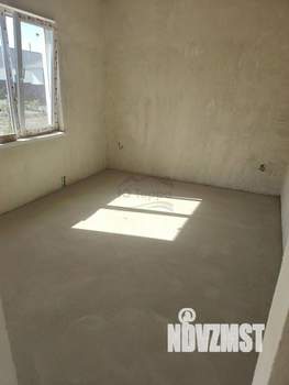 Дом 90м&sup2;, 2-этажный, участок 4 сот.  