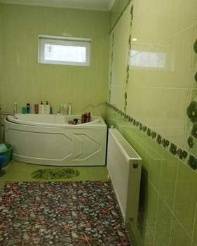 Дом 200м&sup2;, 2-этажный, участок 6 сот.  