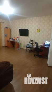 Коттедж 230м², 2-этажный, участок 6 сот.  