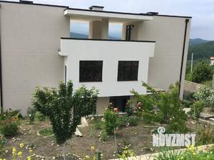 Коттедж 800м&sup2;, 4-этажный, участок 10 сот.  