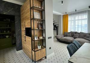 Дом 252м&sup2;, 3-этажный, участок 6 сот.  