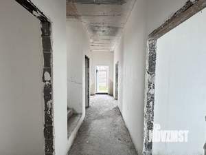 Дом 273м&sup2;, 2-этажный, участок 4 сот.  