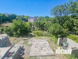 Дом 558м&sup2;, 3-этажный, участок 8 сот.  