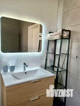 Дом 180м&sup2;, 2-этажный, участок 9 сот.  