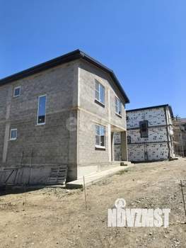 Дом 165м&sup2;, 2-этажный, участок 4 сот.  