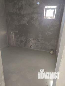 Дом 90м&sup2;, 2-этажный, участок 4 сот.  