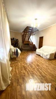 Дом 370м², 2-этажный, участок 10 сот.  