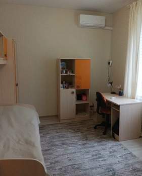 Дом 200м&sup2;, 2-этажный, участок 6 сот.  