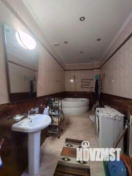 Дом 336м&sup2;, 2-этажный, участок 7 сот.  