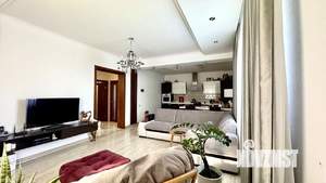 Дом 210м&sup2;, 2-этажный, участок 5 сот.  