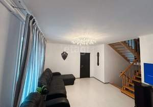 Дом 168м², 2-этажный, участок 6 сот.  