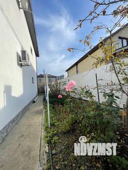 Дом 370м&sup2;, 2-этажный, участок 6 сот.  