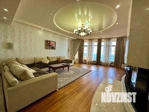 Дом 513м², 2-этажный, участок 6 сот.  