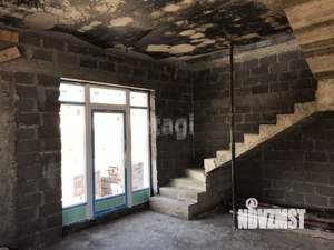 Дом 130м&sup2;, 2-этажный, участок 4 сот.  