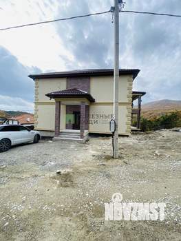 Дом 384м&sup2;, 3-этажный, участок 8 сот.  