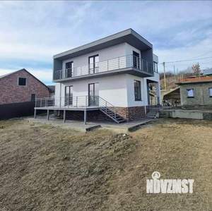 Коттедж 194м&sup2;, 2-этажный, участок 6 сот.  