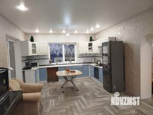 Дом 200м&sup2;, 2-этажный, участок 9 сот.  