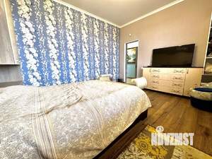 Дом 181м&sup2;, 3-этажный, участок 5 сот.  