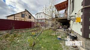 Дом 325м&sup2;, 3-этажный, участок 5 сот.  