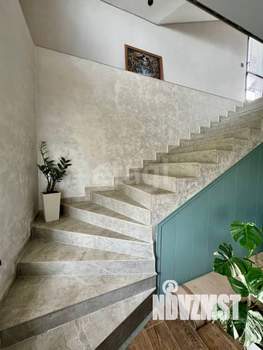 Дом 242м&sup2;, 2-этажный, участок 10 сот.  