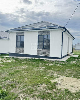 Дом 100м&sup2;, 2-этажный, участок 5 сот.  