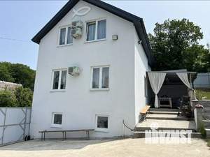 Дом 161м&sup2;, 2-этажный, участок 8 сот.  