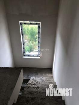 Дом 140м&sup2;, 2-этажный, участок 4 сот.  