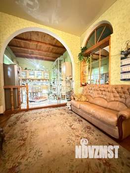 Дом 331м&sup2;, 2-этажный, участок 10 сот.  