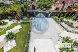 Дом 550м², 2-этажный, участок 16 сот.  