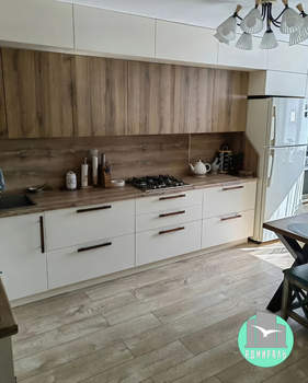 Дом 172м&sup2;, 2-этажный, участок 4 сот.  