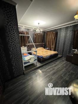 Дом 187м&sup2;, 3-этажный, участок 3 сот.  