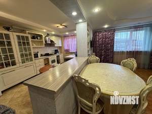 Дом 145м&sup2;, 2-этажный, участок 6 сот.  