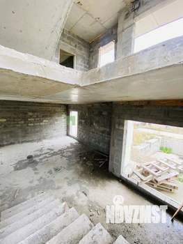 Дом 400м², 3-этажный, участок 6 сот.  
