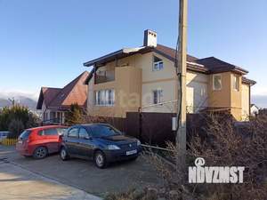 Дом 445м&sup2;, 3-этажный, участок 6 сот.  