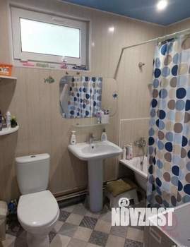 Дом 69м&sup2;, 2-этажный, участок 4 сот.  