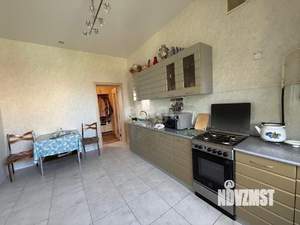 Дом 174м², 2-этажный, участок 9 сот.  