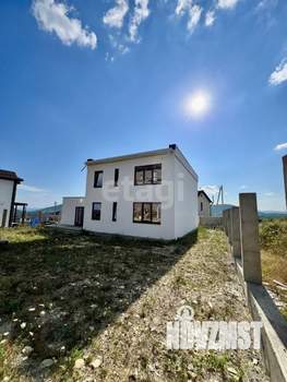 Дом 245м&sup2;, 2-этажный, участок 6 сот.  