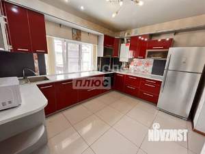 Дом 100м&sup2;, 2-этажный, участок 2 сот.  