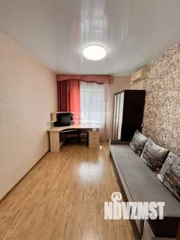 Дом 100м&sup2;, 2-этажный, участок 2 сот.  