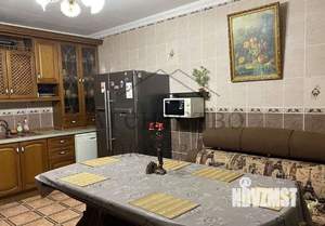 Дом 220м², 2-этажный, участок 4 сот.  