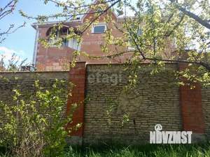 Дом 214м², 2-этажный, участок 6 сот.  