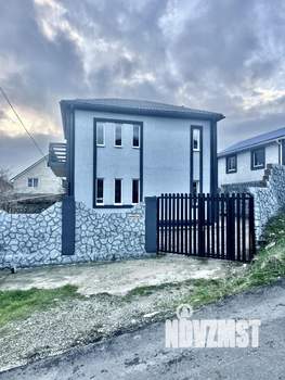 Дом 122м&sup2;, 2-этажный, участок 6 сот.  