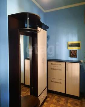 Дом 226м&sup2;, 3-этажный, участок 6 сот.  