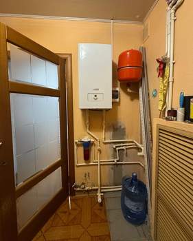 Дом 145м&sup2;, 2-этажный, участок 6 сот.  