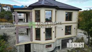 Дом 384м&sup2;, 3-этажный, участок 8 сот.  